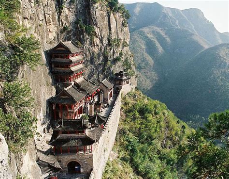  Jixiu Mountain Temple: Skarb starożytnych tradycji i spektakularnych widoków!