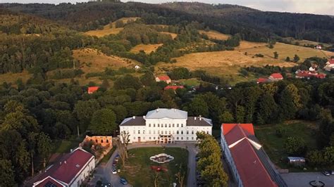  Wzgórze Dusz: Widoki zapierające dech w piersi i tajemnice przeszłości!