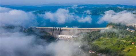 Zapora Nanshan: Monumentalna konstrukcja i ukryta perła natury!